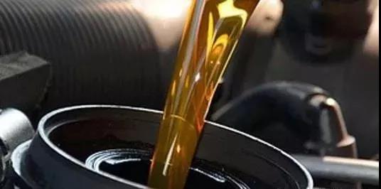 機油種類百科大全，不再傻傻分不清！